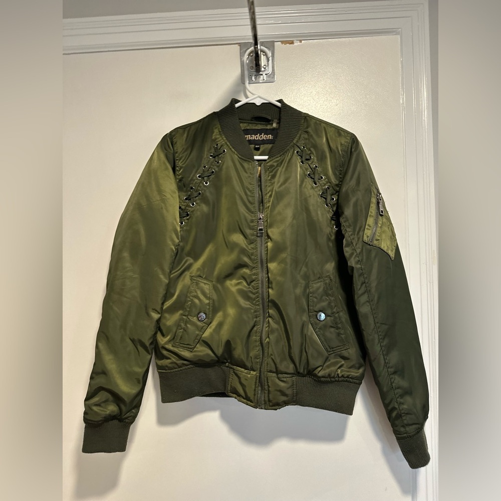 Madden Military Chic SzS Olive green Satin Finish bomber jacket lace-up shoulder
